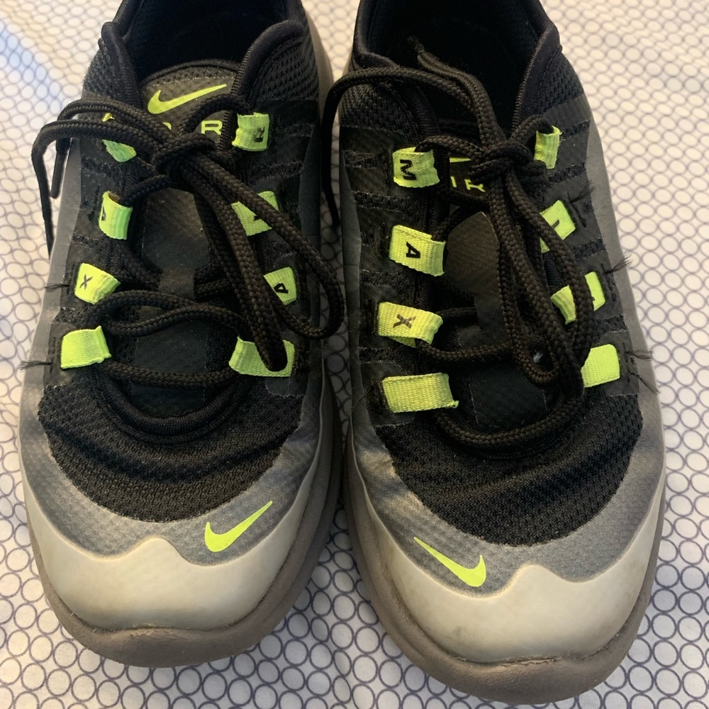 NIKE AIR MAX SNEAKERS